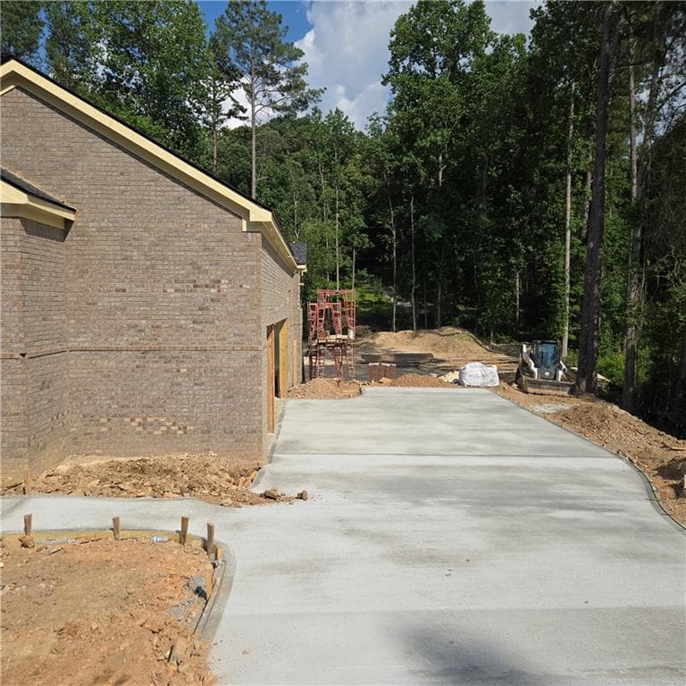 4 bedroom, 4 bathroom, 3,061 sq ft single family residence for sale at 5670 Eternal Drive, South Fulton, GA 30349 — photo 5