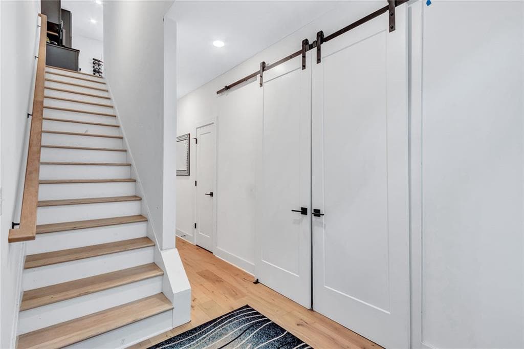 3 bedroom, 4 bathroom, 2,000 sq ft townhouse for sale at 3587 Candler Court, Hapeville, GA 30354 — photo 9