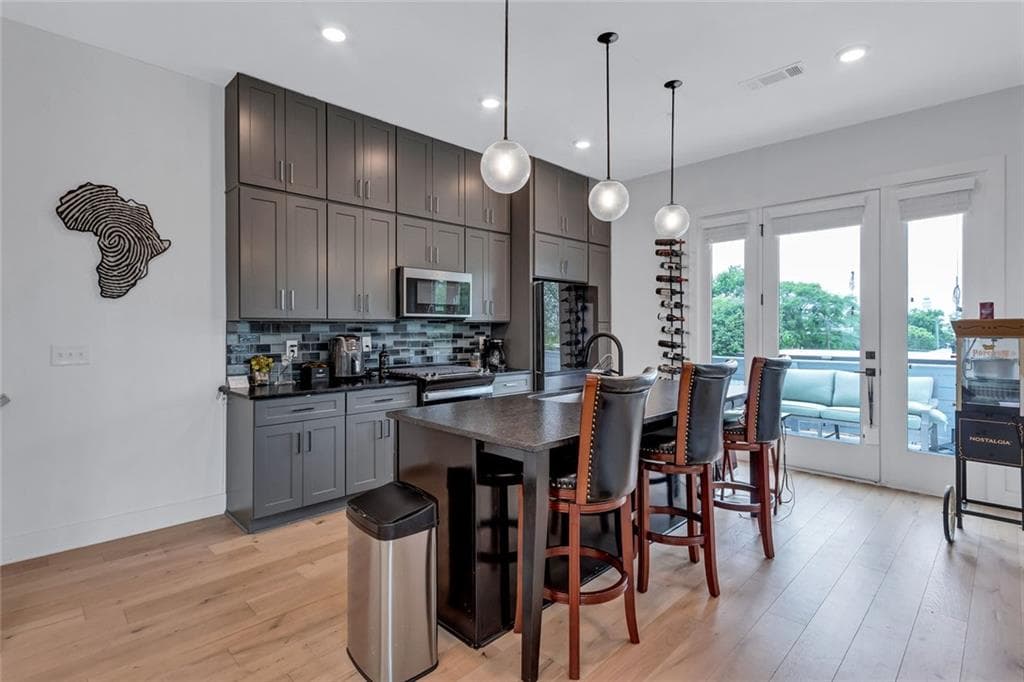 3 bedroom, 4 bathroom, 2,000 sq ft townhouse for sale at 3587 Candler Court, Hapeville, GA 30354 — photo 5