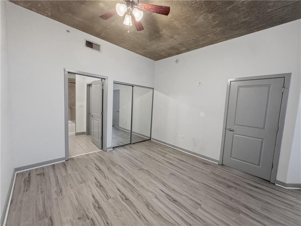2 bedroom, 2 bathroom, 1,127 sq ft condominium under contract at 400 W Peachtree Street 804, Atlanta, GA 30308 — photo 5