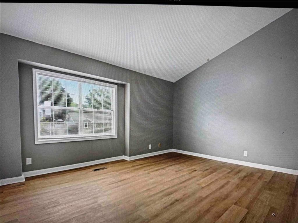 3 bedroom, 2 bathroom, 1,946 sq ft single family residence for sale at 2102 Sandtree Court, Atlanta, GA 30331 — photo 8