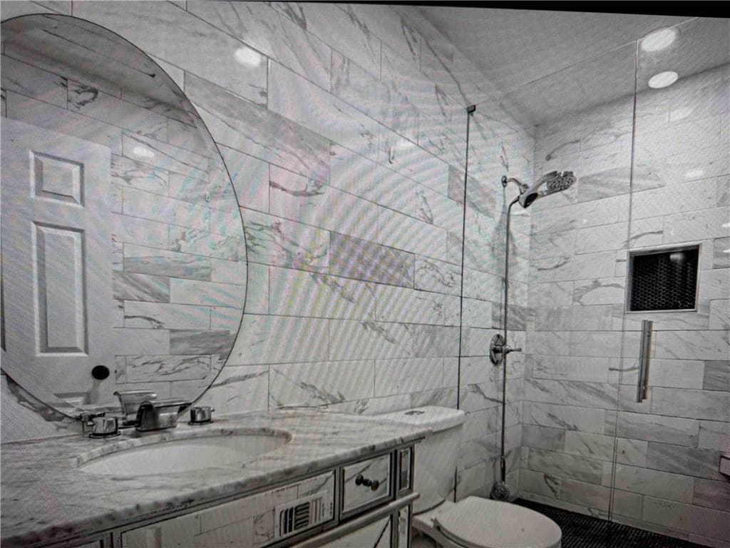 3 bedroom, 2 bathroom, 1,946 sq ft single family residence for sale at 2102 Sandtree Court, Atlanta, GA 30331 — photo 9