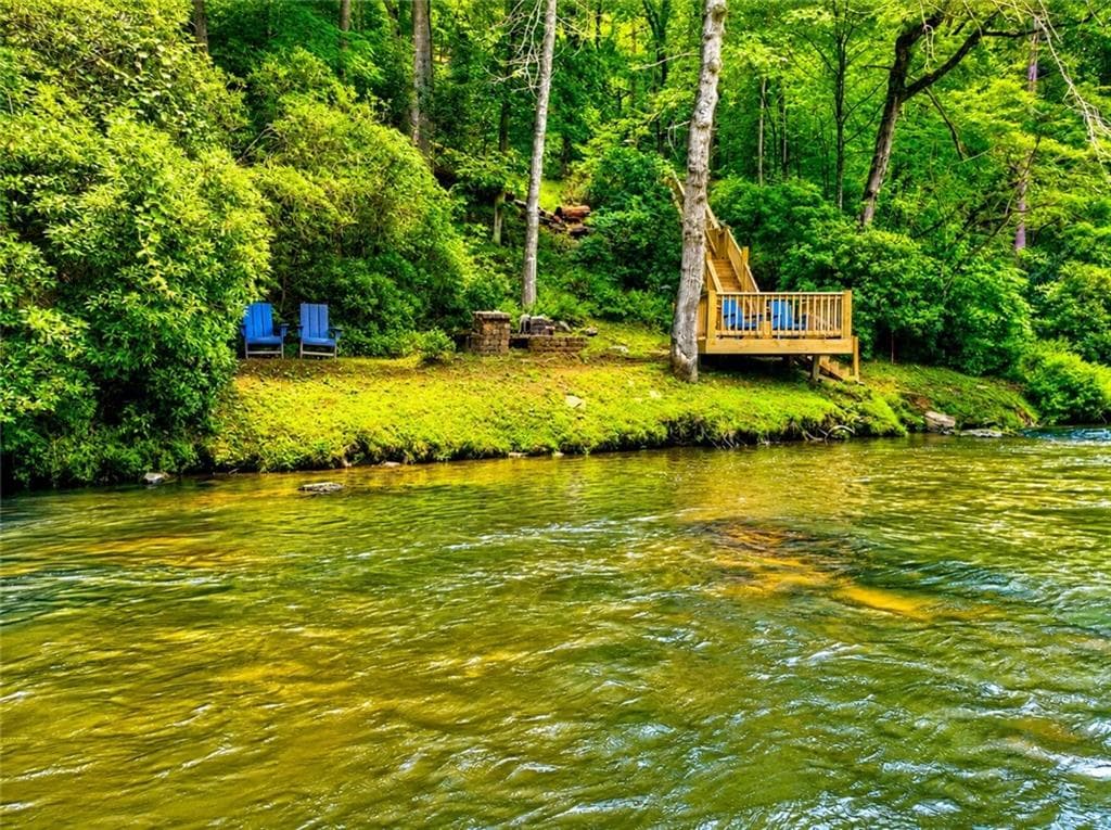 3 bedroom, 2 bathroom, 1,568 sq ft single family residence for sale at 279 S Riverview Lane, Ellijay, GA 30536 — photo 5