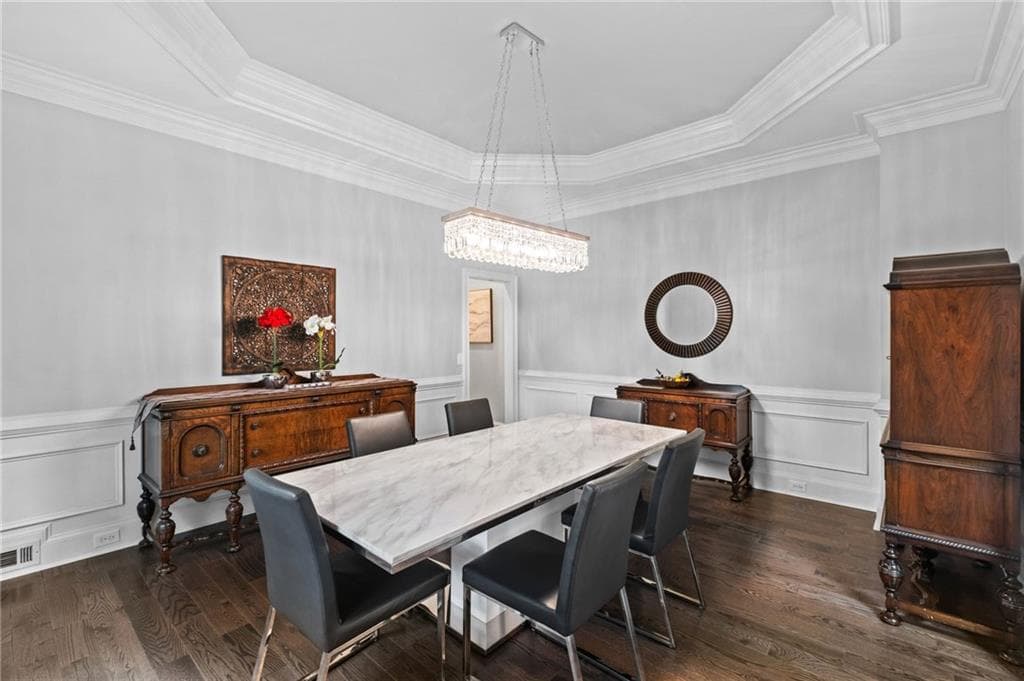 5 bedroom, 8 bathroom, 8,167 sq ft single family residence under contract at 3915 Merriweather Woods, Johns Creek, GA 30022 — photo 10