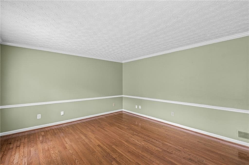4 bedroom, 4 bathroom, 2,484 sq ft single family residence for sale at 3385 New Heritage Drive, Johns Creek, GA 30022 — photo 6