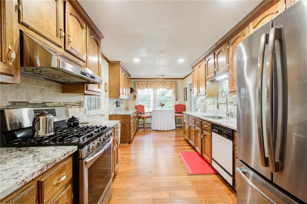 5 bedroom, 3 bathroom, 3,583 sq ft single family residence for sale at 510 Ponderosa Drive, Athens, GA 30605 — photo 10