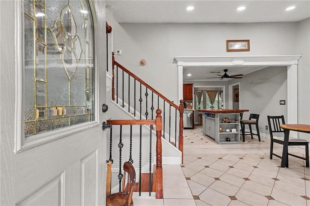 3 bedroom, 2 bathroom, 1,560 sq ft single family residence for sale at 1551 Shenta Oak Drive, Norcross, GA 30093 — photo 5