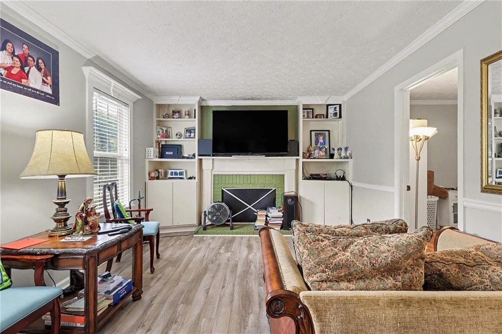 3 bedroom, 2 bathroom, 1,560 sq ft single family residence for sale at 1551 Shenta Oak Drive, Norcross, GA 30093 — photo 6