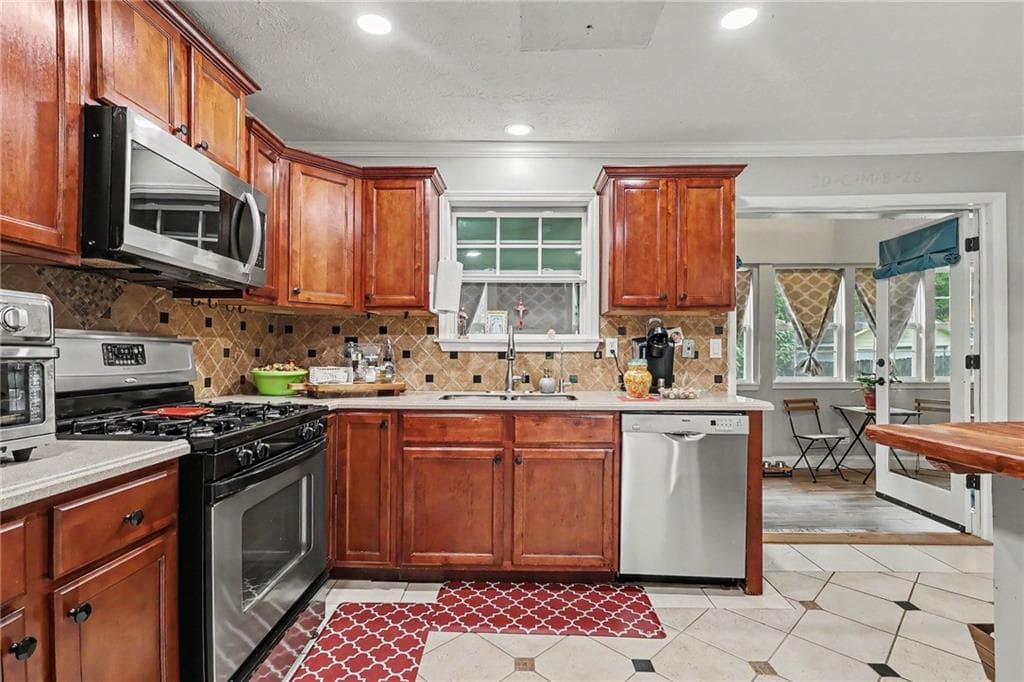 3 bedroom, 2 bathroom, 1,560 sq ft single family residence for sale at 1551 Shenta Oak Drive, Norcross, GA 30093 — photo 9