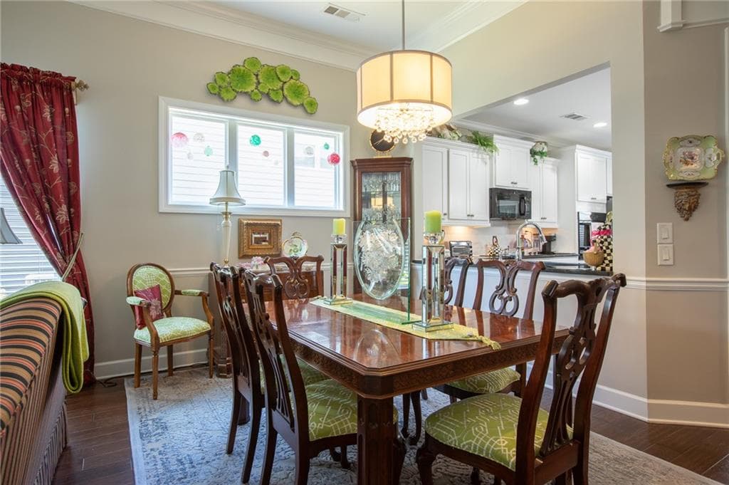 3 bedroom, 2 bathroom, 1,923 sq ft single family residence under contract at 3552 Cresswind Parkway, Gainesville, GA 30504 — photo 7