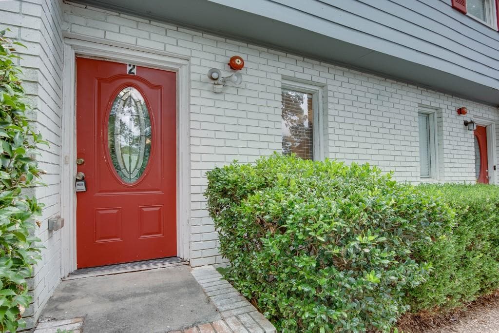 2 bedroom, 2 bathroom, 1,070 sq ft townhouse for sale at 3241 Turner Street 2, East Point, GA 30344 — photo 3