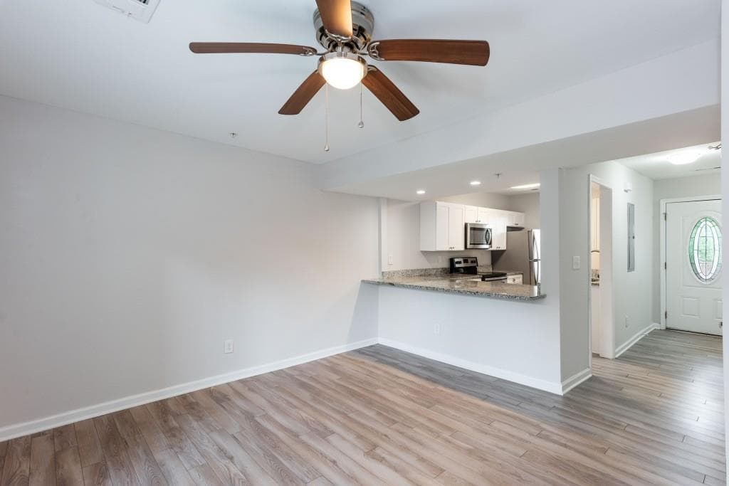 2 bedroom, 2 bathroom, 1,070 sq ft townhouse for sale at 3241 Turner Street 2, East Point, GA 30344 — photo 5