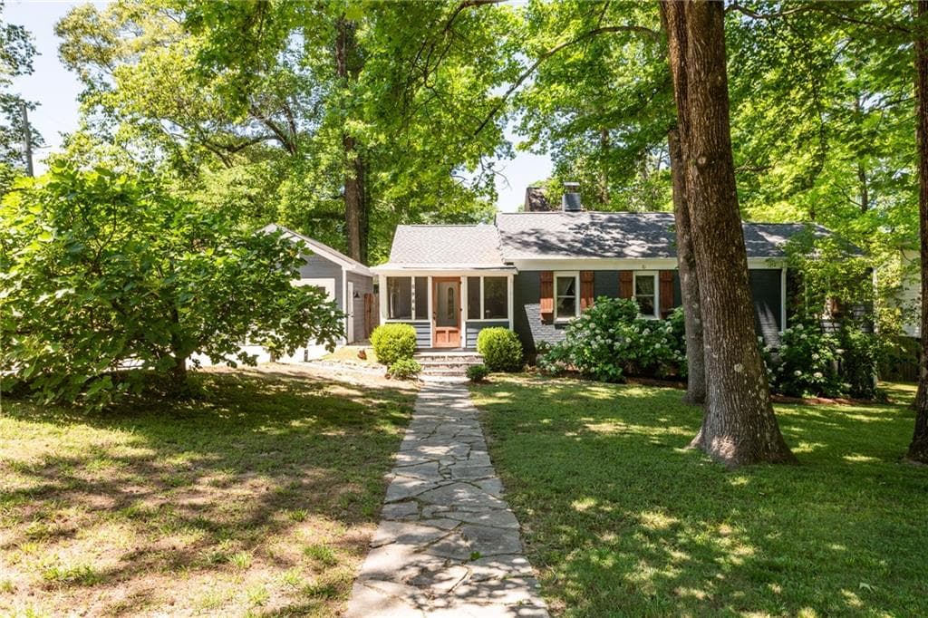 3 bedroom, 2 bathroom, 1,738 sq ft single family residence for sale at 2986 Jefferson Street, Atlanta, GA 30341 — photo 5