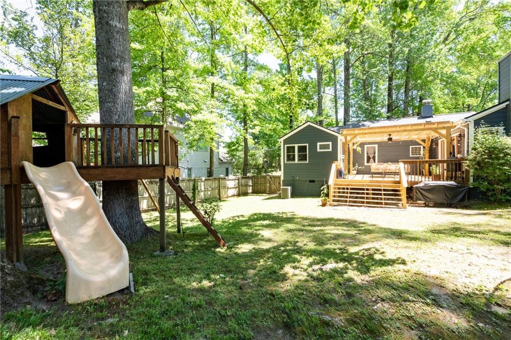 3 bedroom, 2 bathroom, 1,738 sq ft single family residence for sale at 2986 Jefferson Street, Atlanta, GA 30341 — photo 9