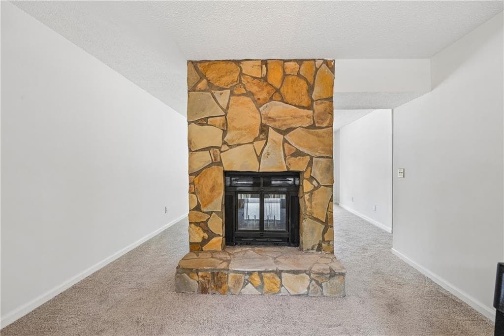 3 bedroom, 3 bathroom, 2,046 sq ft condominium under contract at 19 Belmonte Court, Atlanta, GA 30311 — photo 8