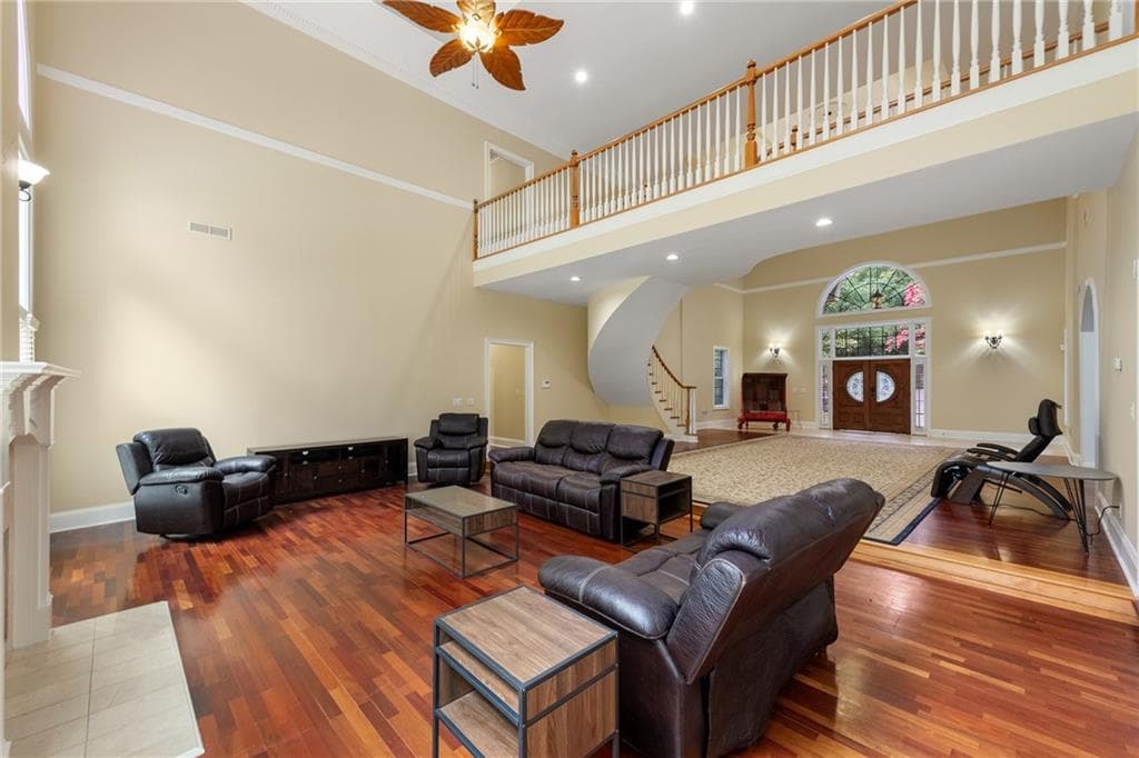 5 bedroom, 7 bathroom single family residence for rent at 680 W Paces Ferry Road, Atlanta, GA 30327 for $8,000 a month — photo 7