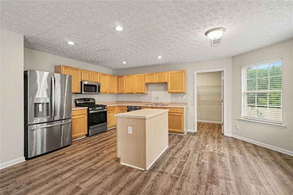 3 bedroom, 3 bathroom, 2,588 sq ft single family residence for sale at 1155 Bramlett Boulevard, Lawrenceville, GA 30045 — photo 10