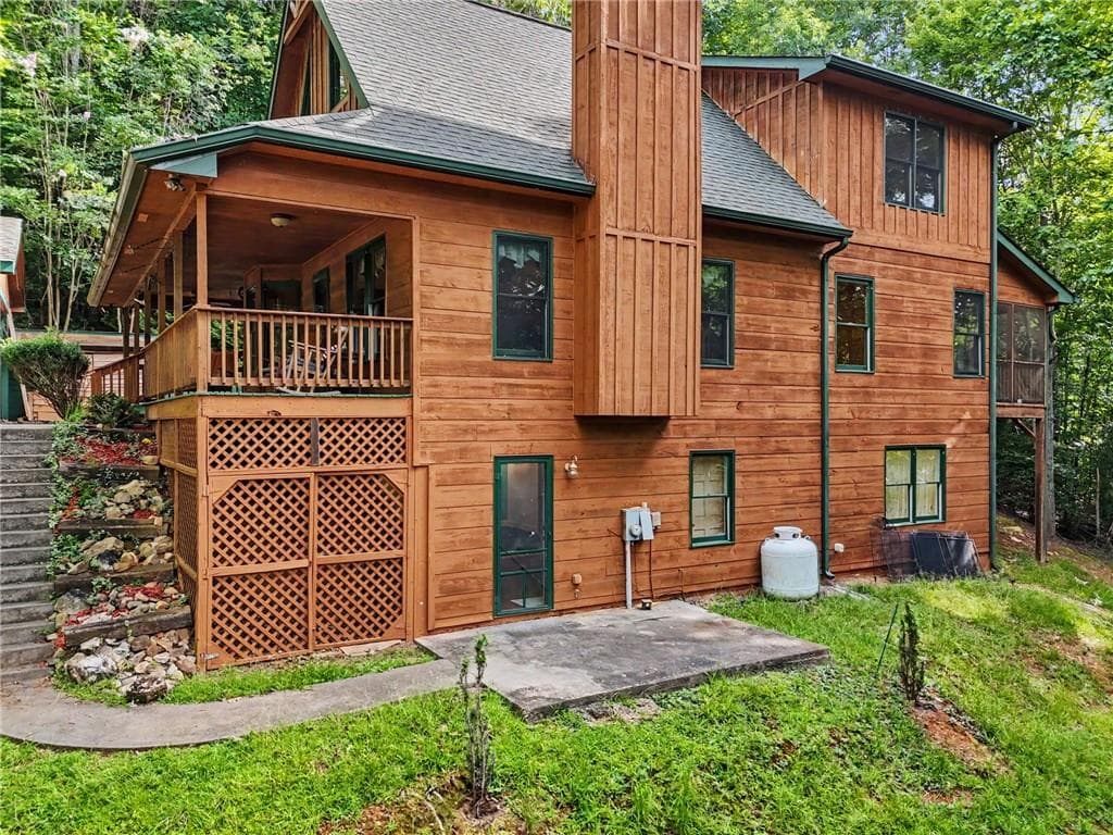 3 bedroom, 3 bathroom, 2,778 sq ft single family residence under contract at 277 Wards Creek Drive, Dahlonega, GA 30533 — photo 2