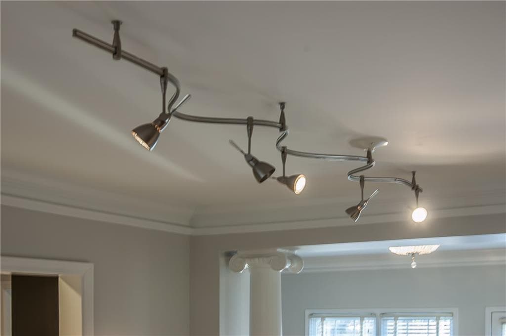 3 bedroom, 4 bathroom, 1,558 sq ft townhouse for sale at 130 Church Street, Decatur, GA 30030 — photo 4