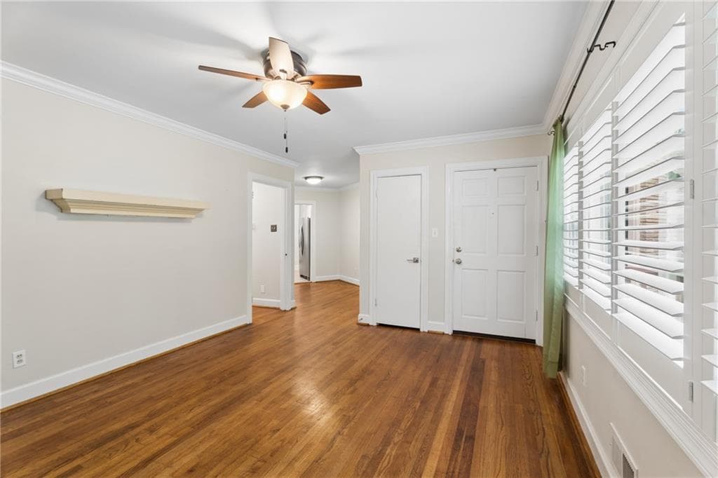1 bedroom, 1 bathroom, 810 sq ft condominium for sale at 2477 N Decatur Road B2, Decatur, GA 30033 — photo 8