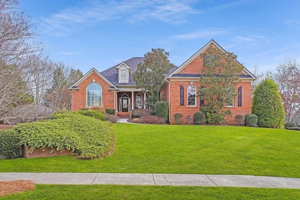 5 bedroom, 4 bathroom, 8,261 sq ft single family residence for sale at 2565 Scarlet Oak Lane, Braselton, GA 30517 — photo 1 of 23