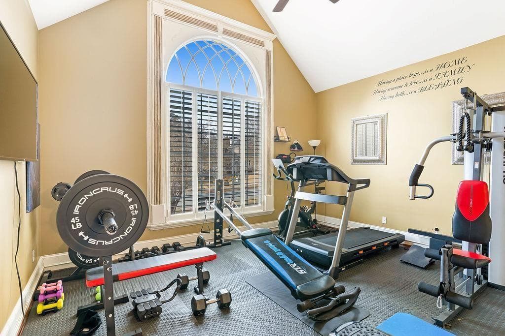 5 bedroom, 4 bathroom, 8,261 sq ft single family residence for sale at 2565 Scarlet Oak Lane, Braselton, GA 30517 — photo 9