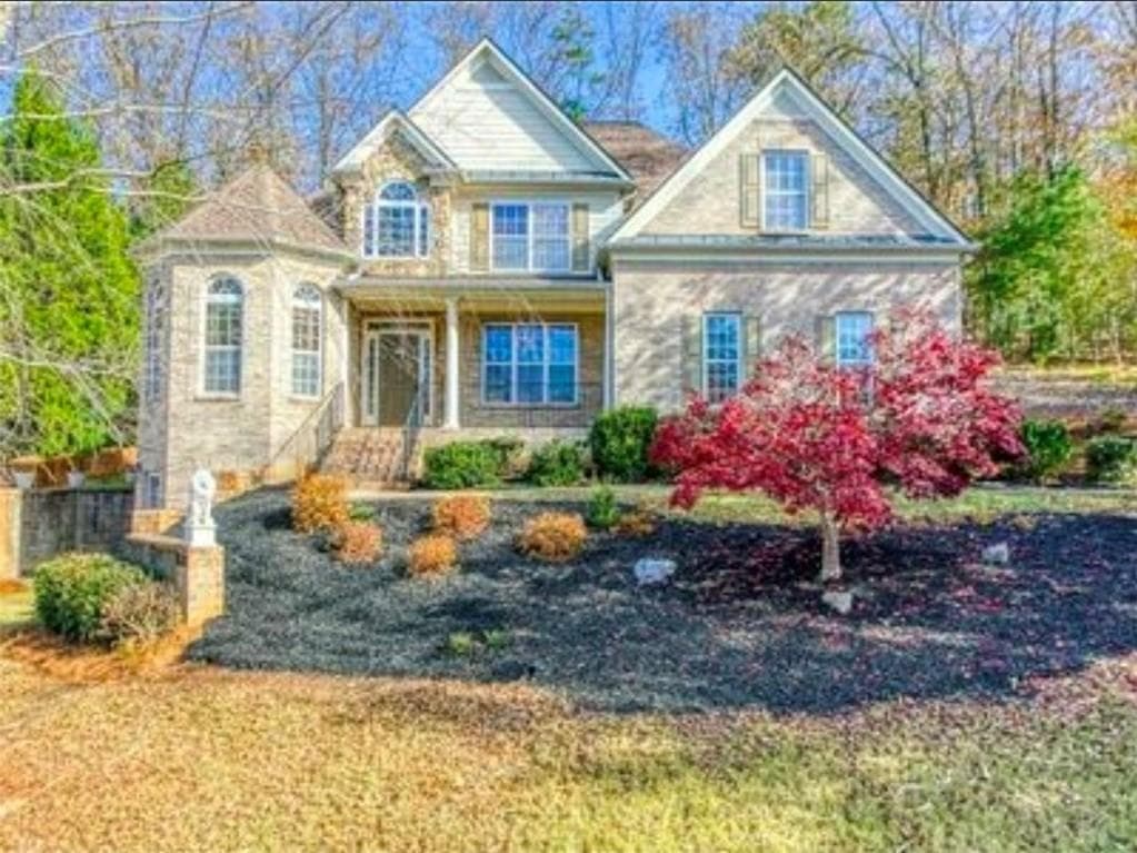 4 bedroom, 4 bathroom, 2,994 sq ft single family residence for rent at 468 Waterford Drive, Cartersville, GA 30120 for $3,500 a month — photo 1 of 6