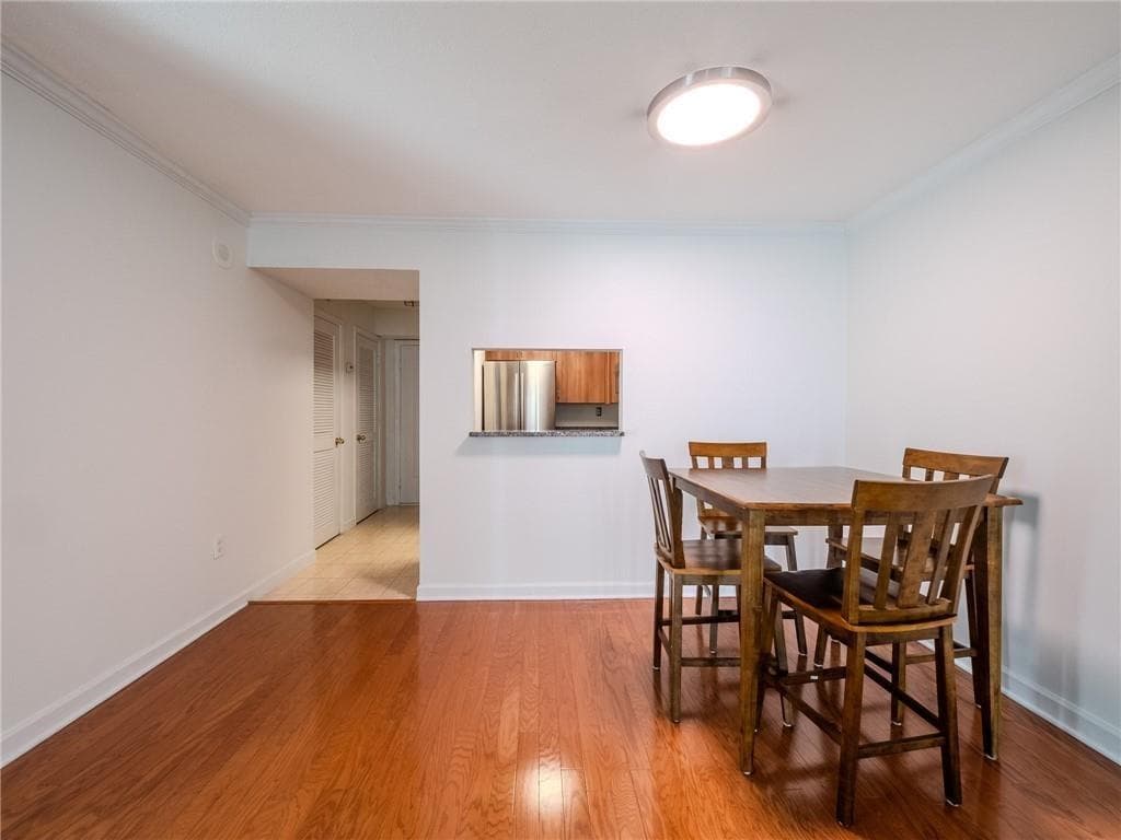 1 bedroom, 1 bathroom, 807 sq ft condominium for sale at 2870 Pharr Court South 2809, Atlanta, GA 30305 — photo 10