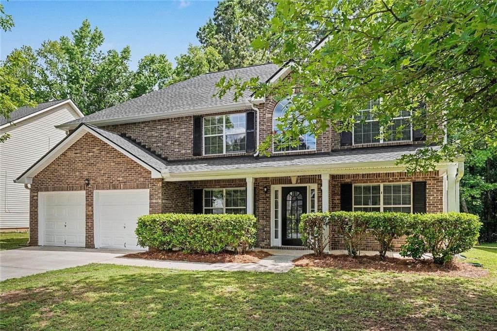 4 bedroom, 3 bathroom, 2,672 sq ft single family residence for sale at 129 Kentwood Springs Drive, Hampton, GA 30228 — photo 2
