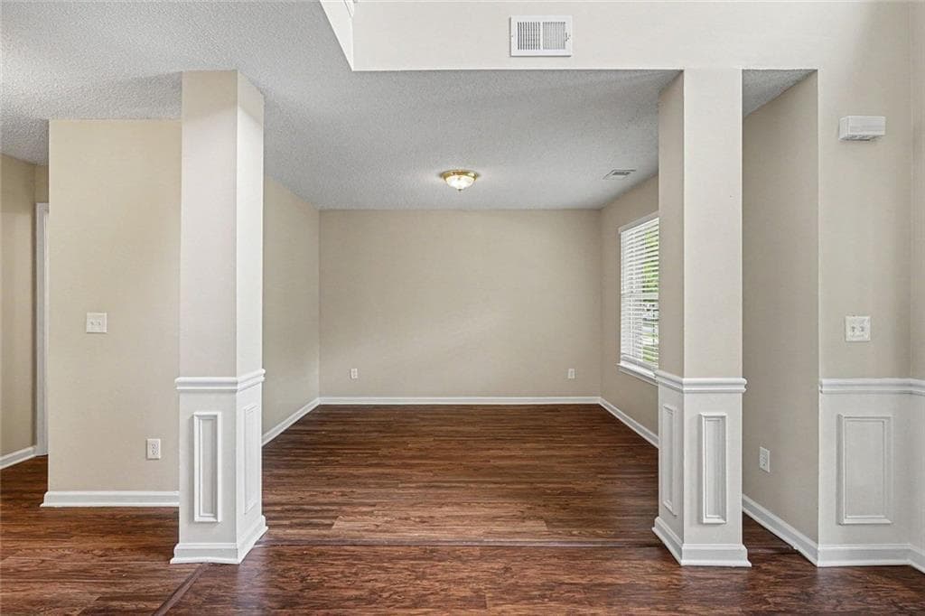4 bedroom, 3 bathroom, 2,672 sq ft single family residence for sale at 129 Kentwood Springs Drive, Hampton, GA 30228 — photo 9