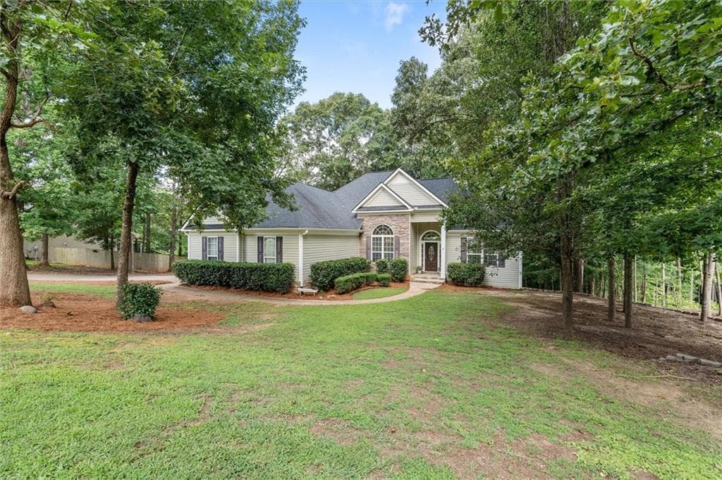 5 bedroom, 5 bathroom, 3,583 sq ft single family residence for sale at 7055 Fletcher Dr, Winston, GA 30187 — photo 2