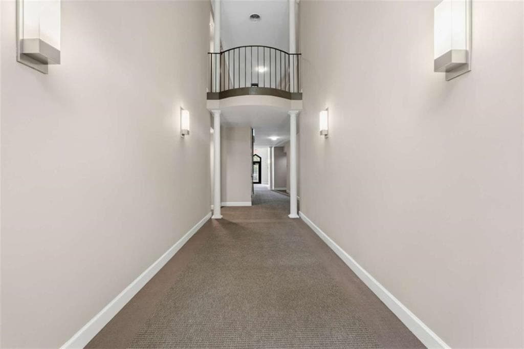 1 bedroom, 1 bathroom, 873 sq ft condominium for sale at 240 Renaissance Parkway 211, Atlanta, GA 30308 — photo 4