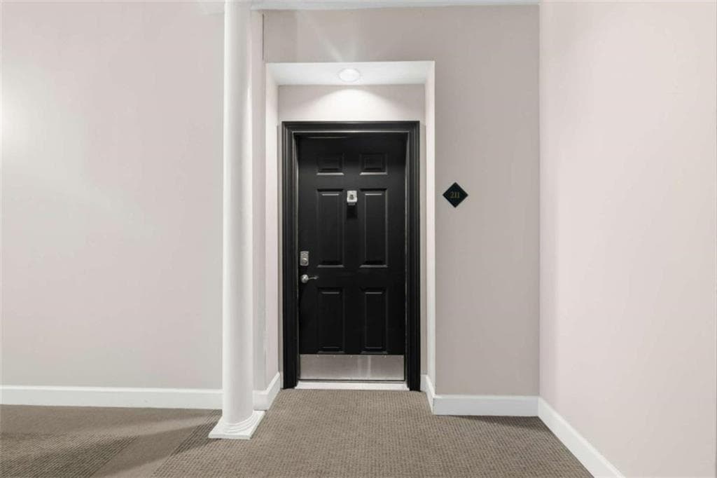 1 bedroom, 1 bathroom, 873 sq ft condominium for sale at 240 Renaissance Parkway 211, Atlanta, GA 30308 — photo 5