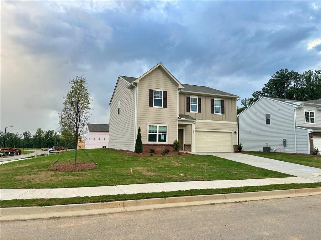 4 bedroom, 3 bathroom, 2,406 sq ft single family residence under contract at 156 Heartland Drive, Dallas, GA 30157 — photo 2