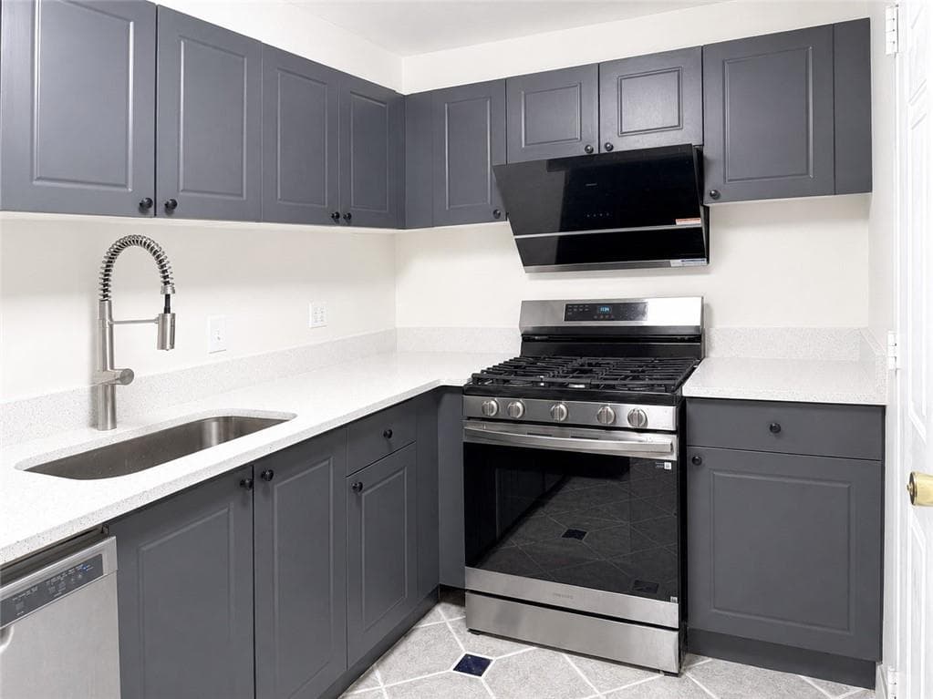 2 bedroom, 2 bathroom, 1,160 sq ft condominium for sale at 1501 Clairmont Road 928, Decatur, GA 30033 — photo 3