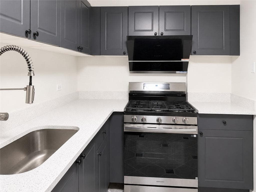 2 bedroom, 2 bathroom, 1,160 sq ft condominium for sale at 1501 Clairmont Road 928, Decatur, GA 30033 — photo 5