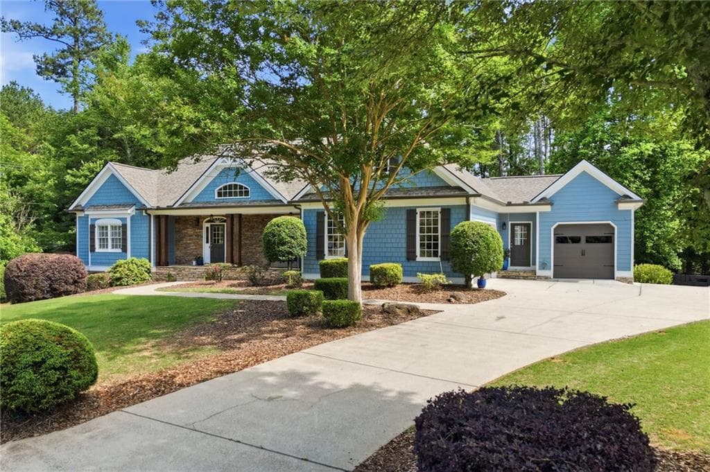 4 bedroom, 4 bathroom, 3,893 sq ft single family residence for sale at 401 Maple Ridge Court, Cumming, GA 30028 — photo 10