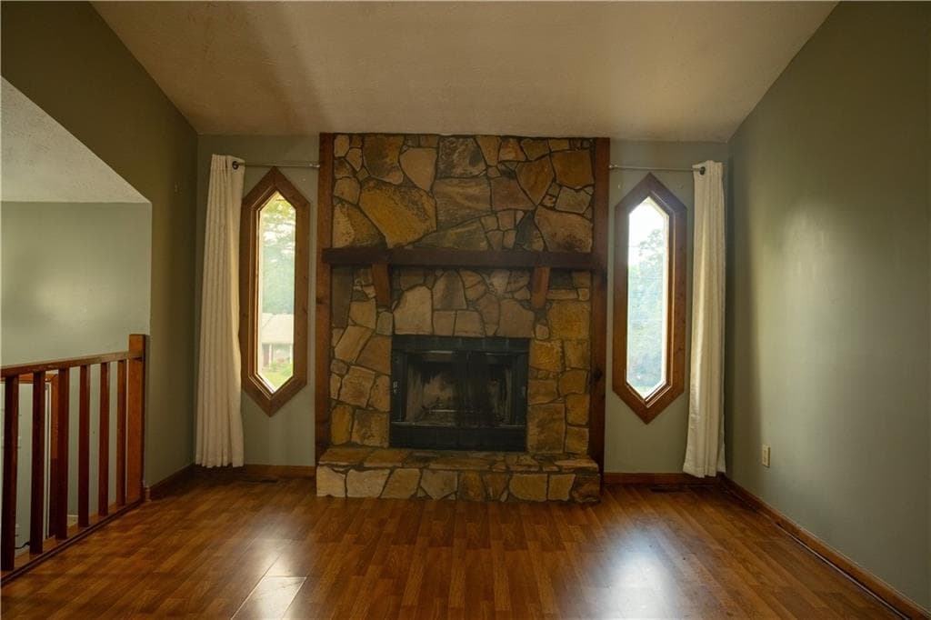 3 bedroom, 2 bathroom, 1,245 sq ft single family residence under contract at 381 Windsor Walk, Conyers, GA 30094 — photo 9