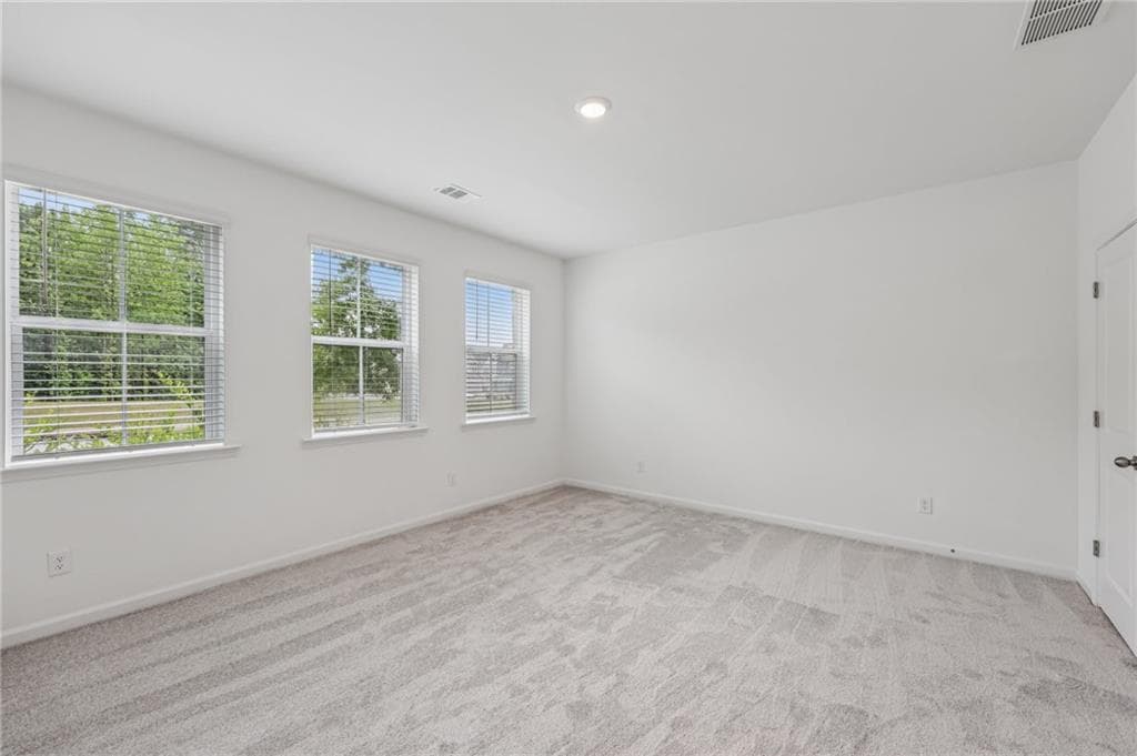 4 bedroom, 4 bathroom, 2,267 sq ft townhouse for sale at 377 Danville Avenue, Suwanee, GA 30024 — photo 2