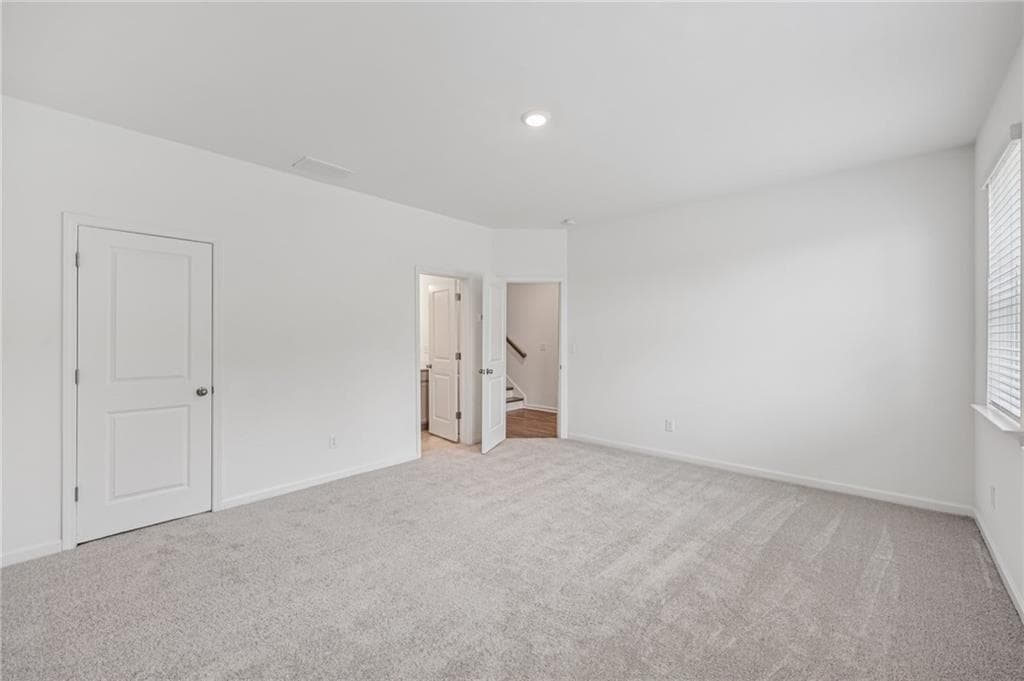 4 bedroom, 4 bathroom, 2,267 sq ft townhouse for sale at 377 Danville Avenue, Suwanee, GA 30024 — photo 3