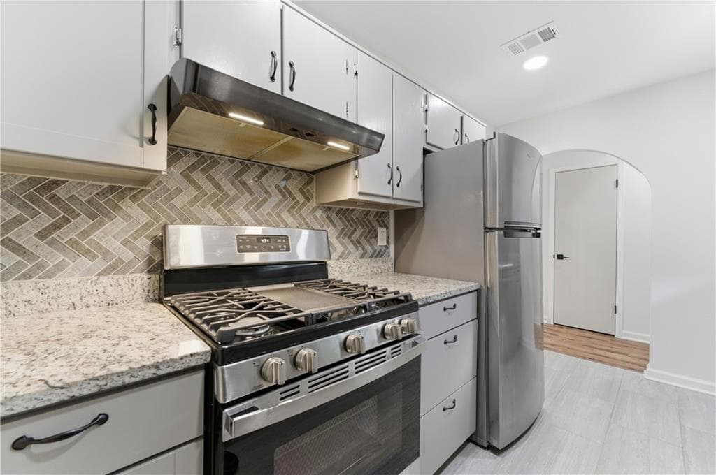 3 bedroom, 2 bathroom, 1,120 sq ft single family residence under contract at 1450 Reddington Lane, Norcross, GA 30093 — photo 8