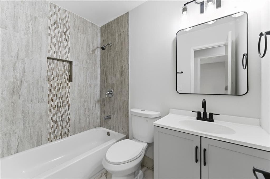 3 bedroom, 2 bathroom, 1,120 sq ft single family residence under contract at 1450 Reddington Lane, Norcross, GA 30093 — photo 9