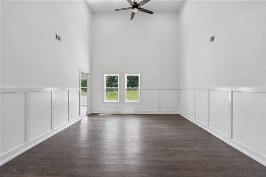 6 bedroom, 4 bathroom, 4,117 sq ft single family residence for sale at 35 Fourwood Drive, Covington, GA 30016 — photo 3