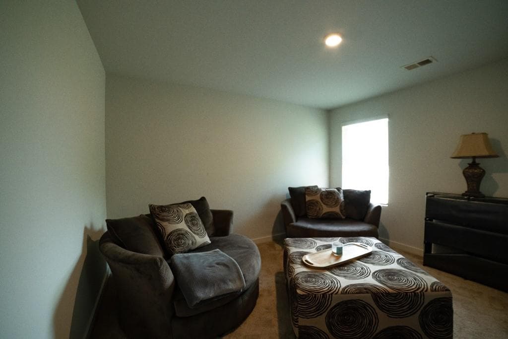 4 bedroom, 3 bathroom, 2,780 sq ft single family residence for sale at 1193 Bluecoat Circle, Hampton, GA 30228 — photo 4
