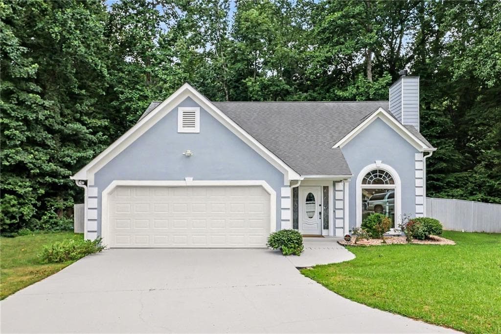4 bedroom, 3 bathroom, 1,939 sq ft single family residence for sale at 5235 N Somerset Lane, Alpharetta, GA 30004