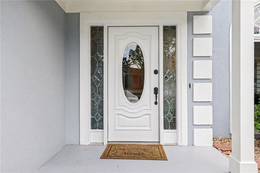4 bedroom, 3 bathroom, 1,939 sq ft single family residence for sale at 5235 N Somerset Lane, Alpharetta, GA 30004 — photo 4