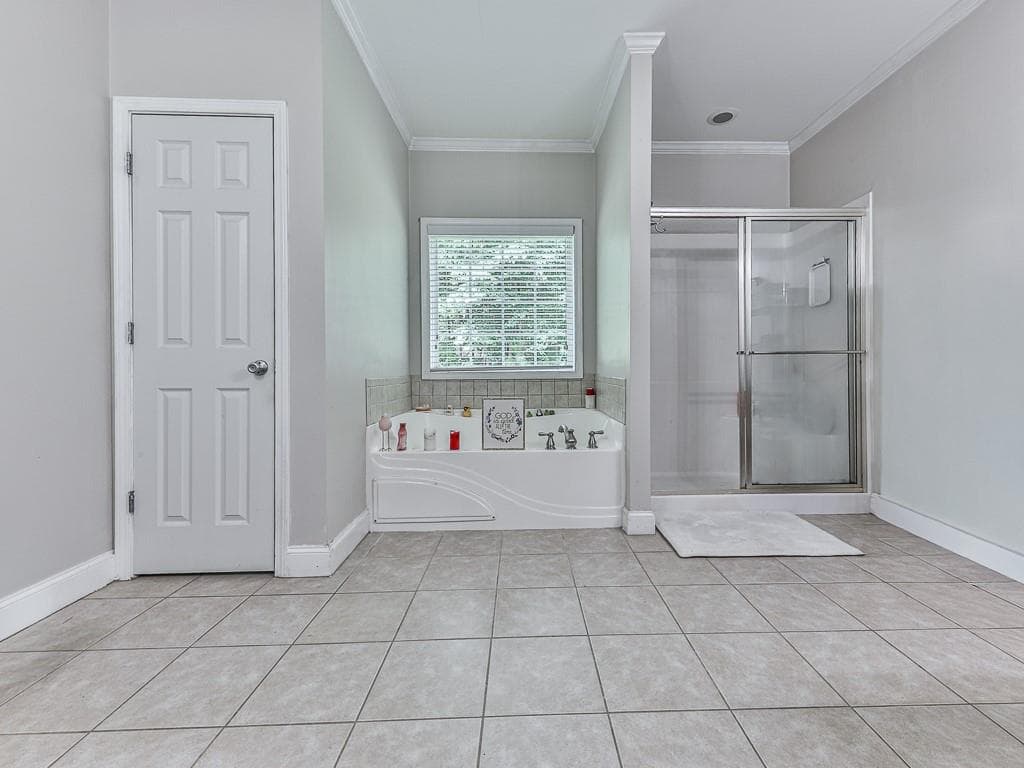 3 bedroom, 2 bathroom, 2,115 sq ft single family residence for sale at 275 Woodridge Drive, Douglasville, GA 30134 — photo 9
