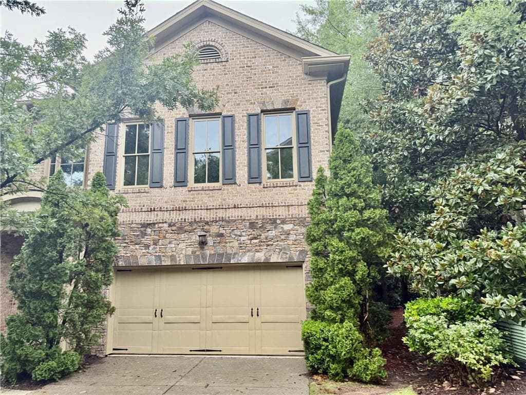 4 bedroom, 4 bathroom, 3,149 sq ft townhouse for sale at 3044 Stone Gate Drive, Atlanta, GA 30324 — photo 2