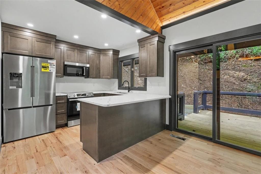 4 bedroom, 3 bathroom, 2,432 sq ft single family residence under contract at 1583 Spring Cove Road, Blairsville, GA 30512 — photo 4