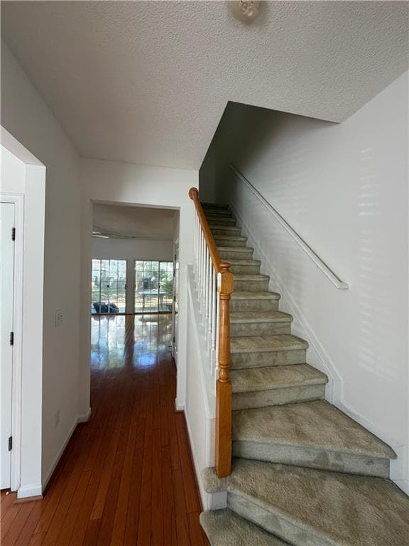 3 bedroom, 3 bathroom, 1,370 sq ft townhouse for sale at 4645 Valais Court 107, Alpharetta, GA 30022 — photo 6